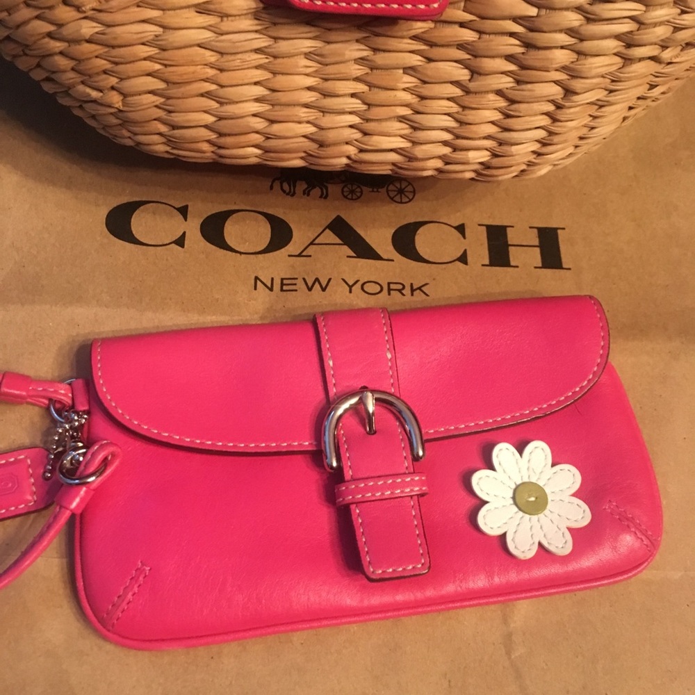 Coach pink leather butterfly straw+flower wallet - Picture 3 of 6